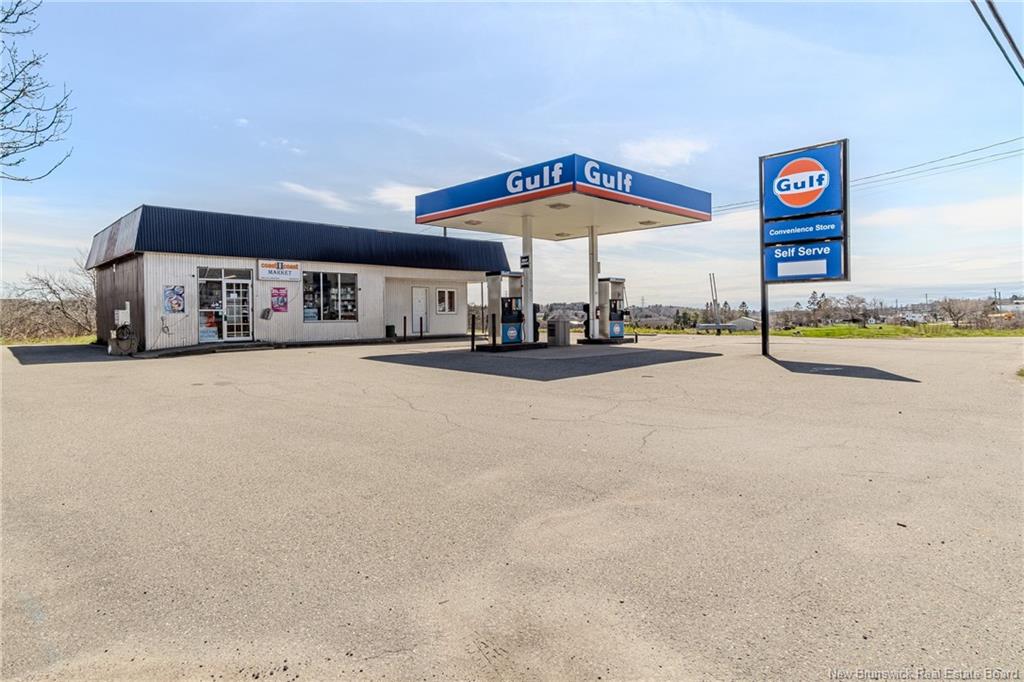 1506 Loch Lomond Road, Saint John NB E2J 1Z7, Saint John