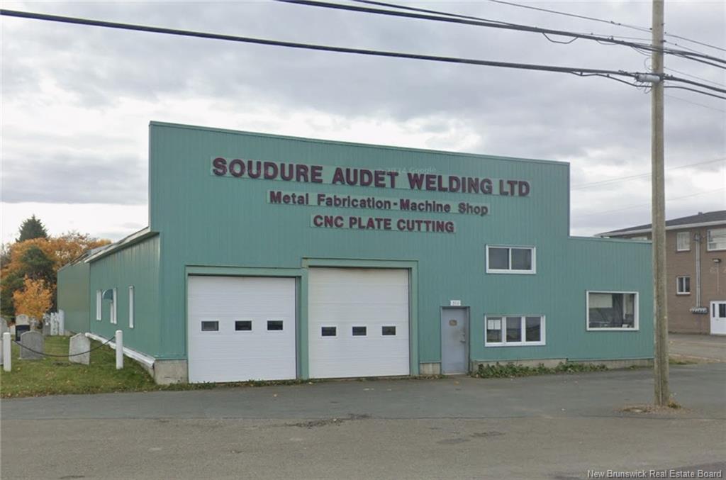 302 Chaleur, Charlo