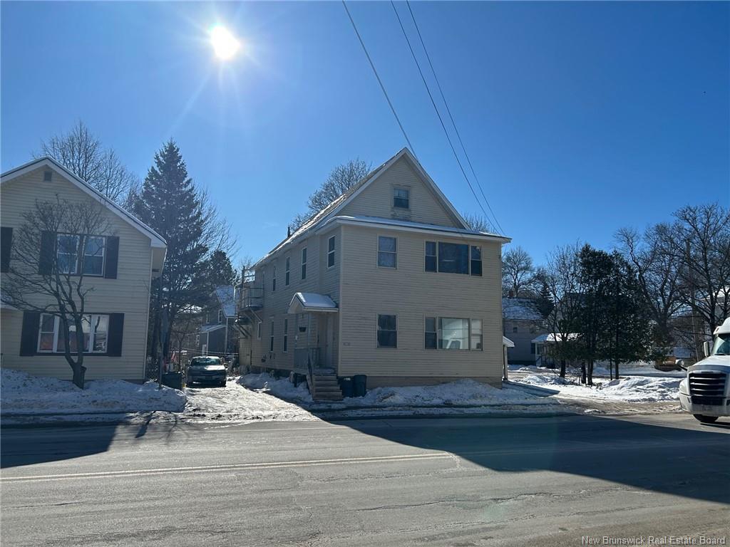 425-429 Main Street, Sussex