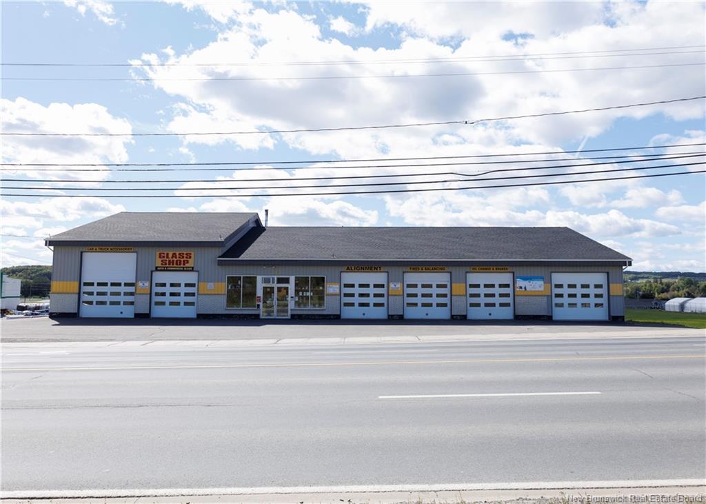 323 Madawaska Road, Grand-Sault/Grand Falls