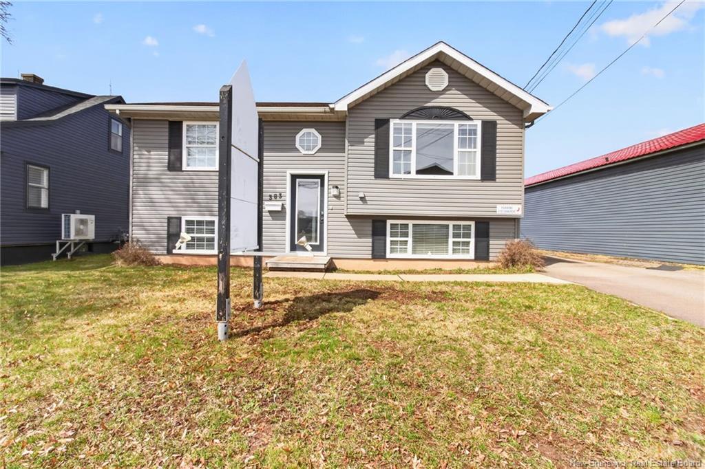 383 Champlain Street, Dieppe