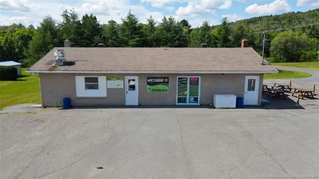 714 Pouvoir Road, Saint-Basile