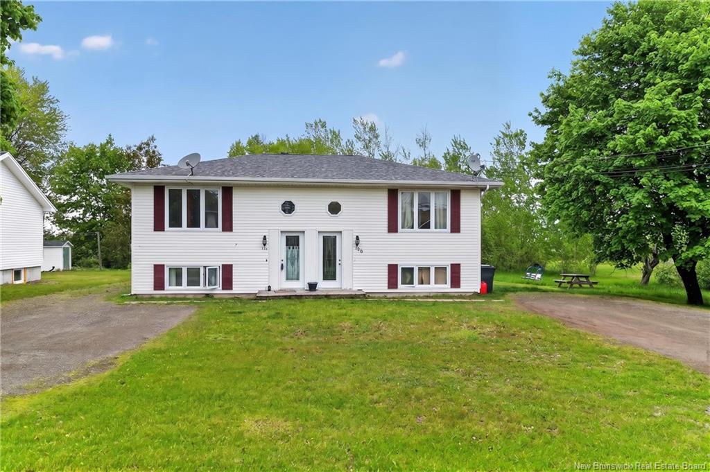 194-196 Acadie Street, Bouctouche