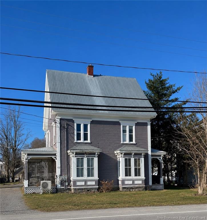 132 Broadway Street, Woodstock