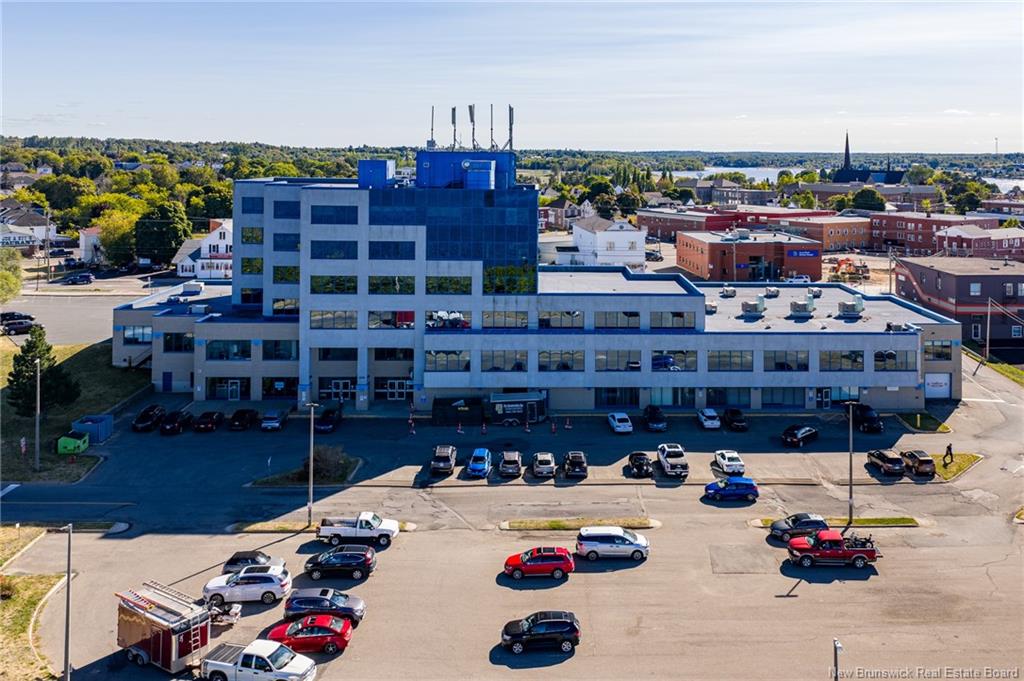275 Main Street, Bathurst