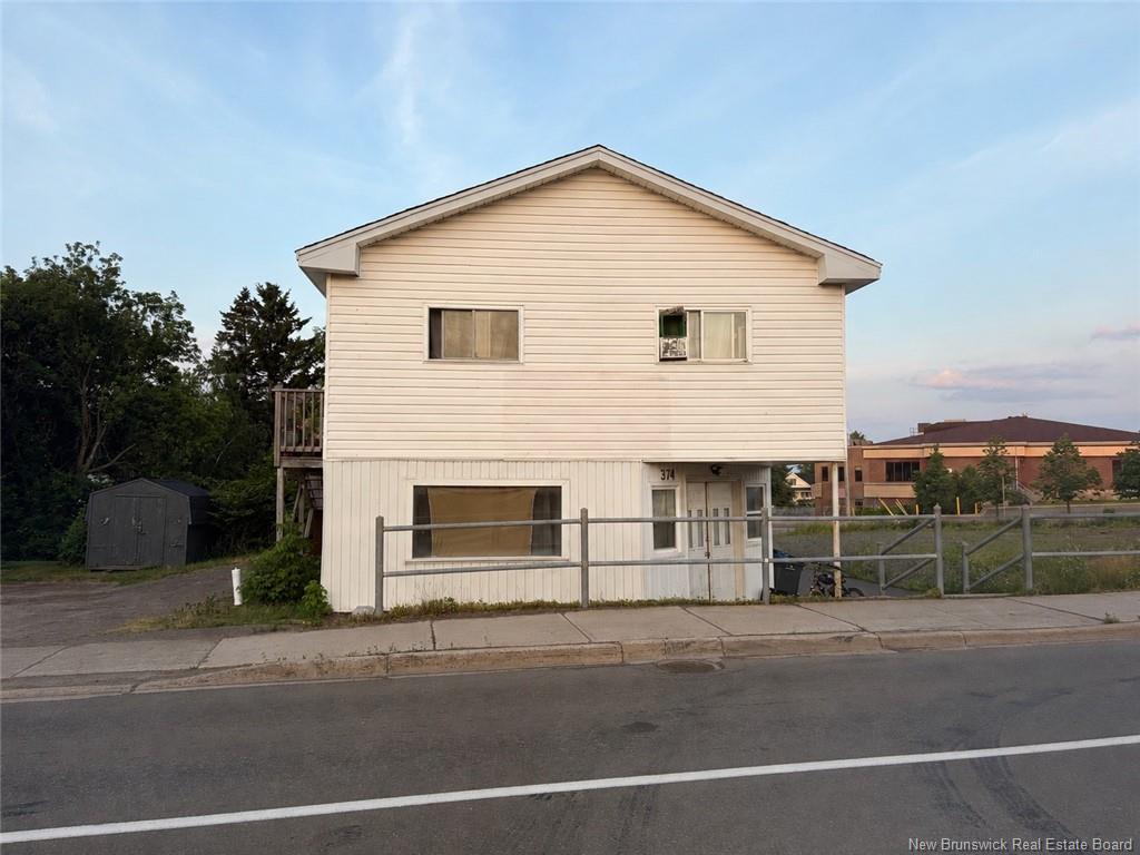 374 Acadie, Dieppe