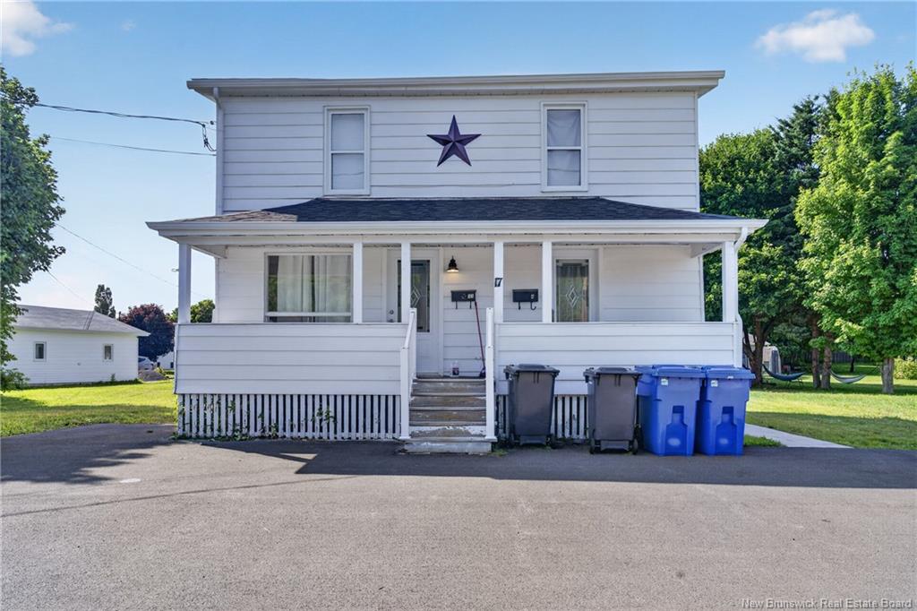 17 Dover Street, Campbellton