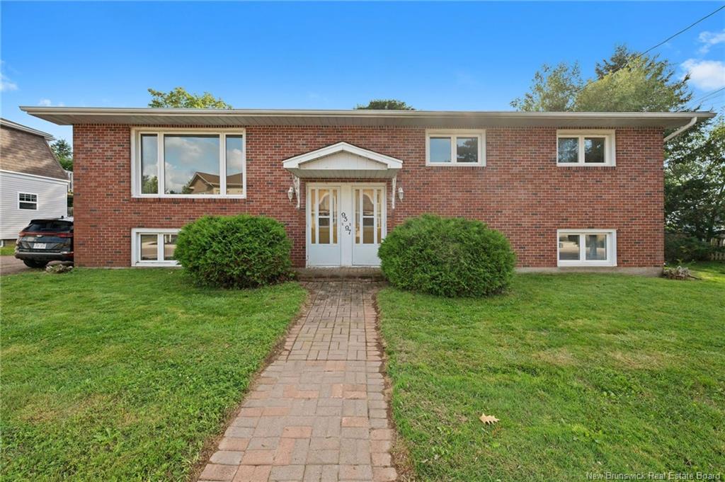 95-97 Pleasant Street, Shediac