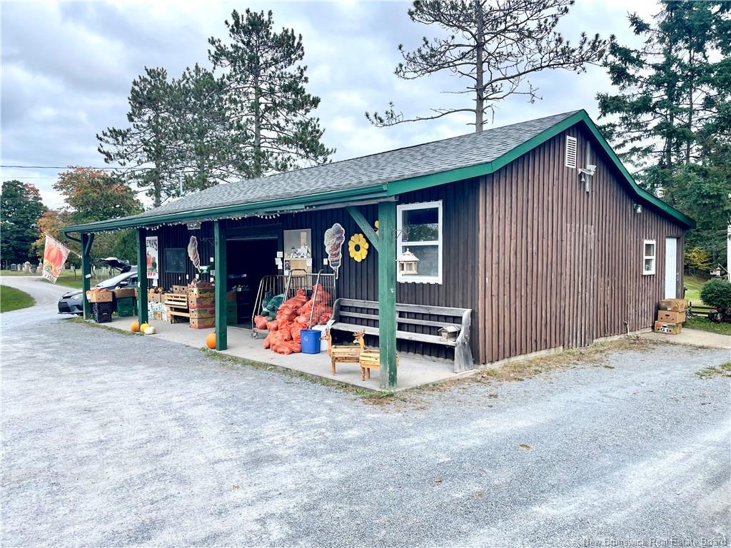 7559 Route 102, Browns Flat